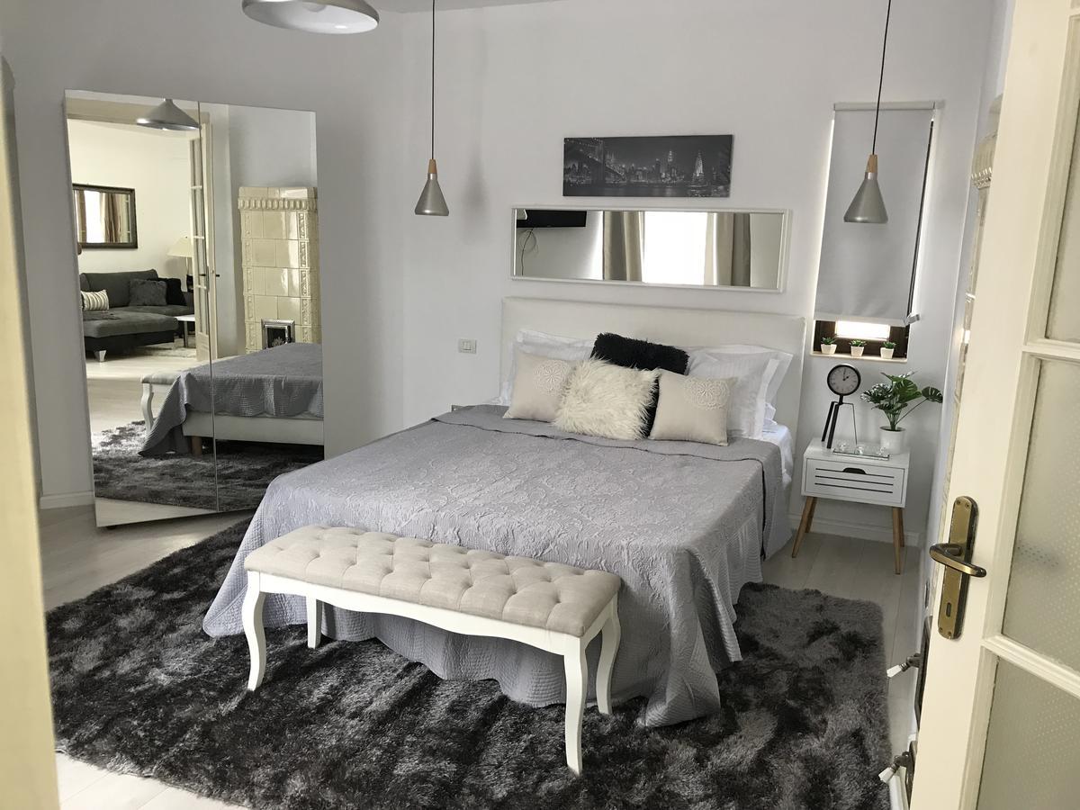 Metropole Apartments Invilla Old City Bukarest Kültér fotó