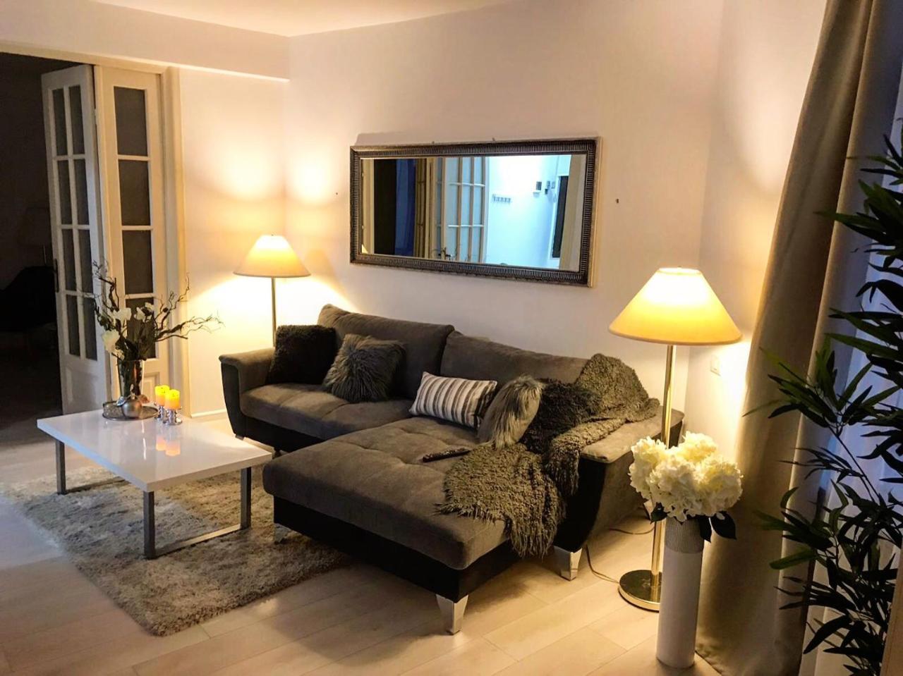 Metropole Apartments Invilla Old City Bukarest Kültér fotó