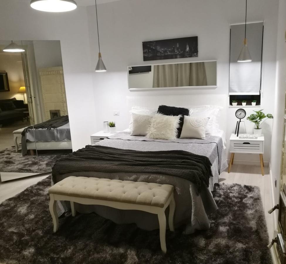 Metropole Apartments Invilla Old City Bukarest Kültér fotó